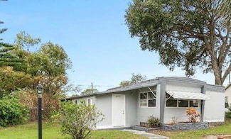 5216 Pineland Ave, Port Orange, FL 32127