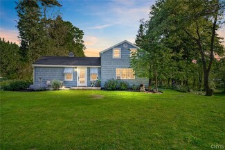 308 Higby Rd, New Hartford, NY 13413