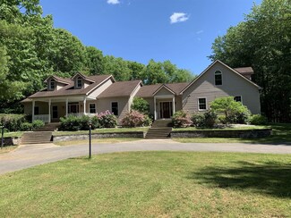 6498 Vosburgh Rd, Altamont, NY 12009