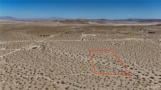 775 Manzanita Rd, Landers, CA 92285