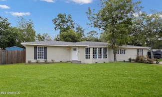 400 Champlin St, Gulfport, MS 39507