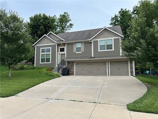 14115 NW 68th St, Kansas City, MO 64152