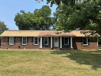 501 Summerfield Dr, Smyrna, TN 37167