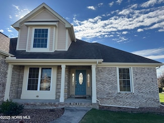 7641 Tournament Dr, Waterville, OH 43566