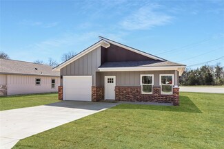 4045 Lake St, Greenville, TX 75401