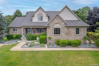 9154 Rotondo Dr, Howell, MI 48855