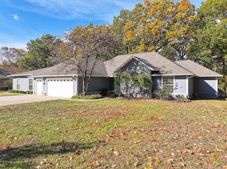 3114 Buffalo Ln, Grove, OK 74344