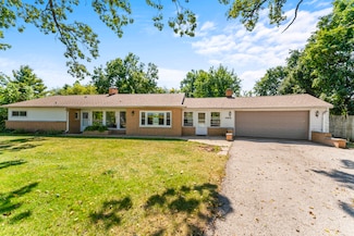 4501 E Kuhn Rd, Richmond, IL 60071