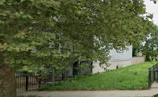 5542 S La Salle St, Chicago, IL 60621