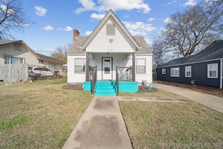 2735 E 1st St, Tulsa, OK 74104