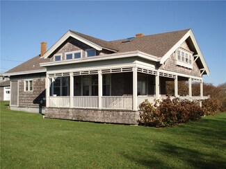 143B Sakonnet Point Rd, Little Compton, RI 02837