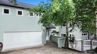 8523 25th Ave NE, Seattle, WA 98115