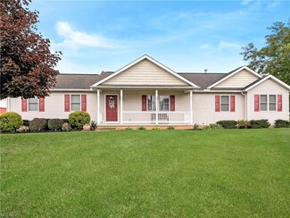 126 Eyman Dr, Apple Creek, OH 44606