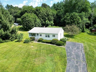 3 Loretta Ave, Pelham, NH 03076