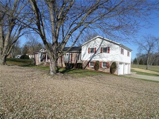 171 Ferncliff Rd, Rices Landing, PA 15357