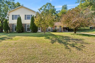 114 Lakeshore Dr, Old Hickory, TN 37138