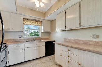 2811 Ashley Dr E Unit E, West Palm Beach, FL 33415
