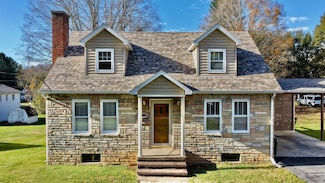 686 Lafayette St, Lewisburg, WV 24901