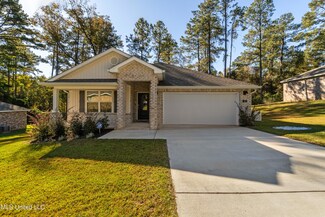29 Vermont Dr, Petal, MS 39465