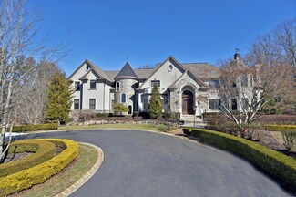 142 Montrose Rd, Colts Neck, NJ 07722