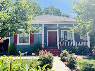824 N Willis St, Visalia, CA 93291
