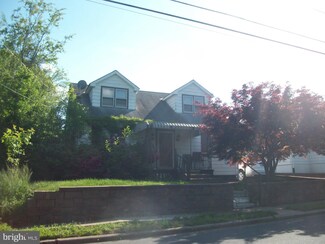 53 New Hillcrest Ave, Ewing, NJ 08638