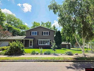 1715 1715 Boettger Rd, New Ulm, MN 56073