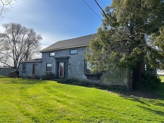 1406 Old Plainville Rd, North Dartmouth, MA 02747