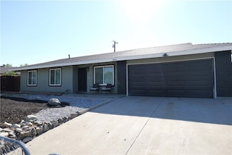 806 S Sandalwood Ave, Bloomington, CA 92316