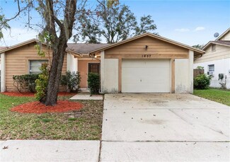 1637 Palm Leaf Dr, Brandon, FL 33510
