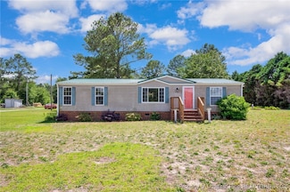 7504 Hidden Ln, Roseboro, NC 28382