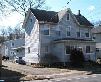 625 Delaware Ave, Roebling, NJ 08554