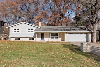 1490 3rd St NW, New Brighton, MN 55112