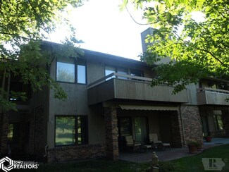 220 S Cardinal Dr Unit 3, Clarinda, IA 51632