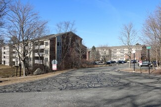 4 Duck Pond Rd Unit 221, Beverly, MA 01915