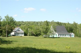 259 Noyes Rd, Waldoboro, ME 04572