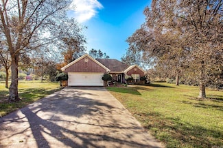 215 Williamson Blvd, Lonoke, AR 72086