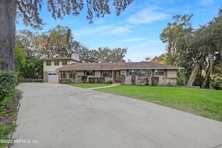 10101 Lake View Rd W, Jacksonville, FL 32225