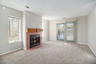 317 5th Ave Unit 2, Manistee, MI 49660