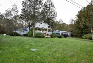 39 Montgomery St, Parish, NY 13131