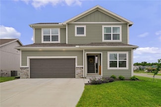 19637 W 196th St, Spring Hill, KS 66083