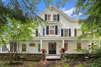 27 Bedford Rd, Pleasantville, NY 10570