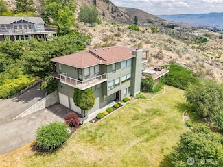 217 Pinnacle Place, Chelan, WA 98816