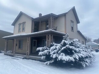 806 S 3rd Ave, Wausau, WI 54401