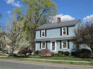 98 Forest St, Worcester, MA 01609