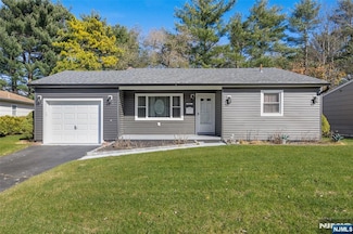 1074 Edgebrook Dr S, Toms River, NJ 08757