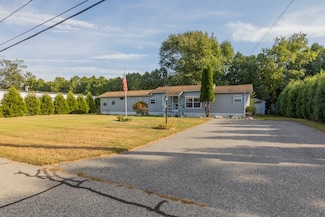 5 Torch Ln, Coventry, RI 02816