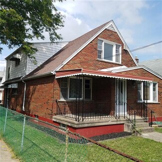 2302 Niagara St, Niagara Falls, NY 14303