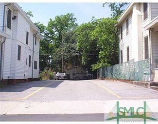 411 E 34th St, Savannah, GA 31401