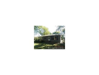 12140 New Cut Rd NE, Palmyra, IN 47164